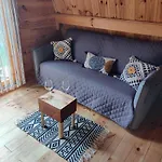 Tipi Apache Des Monteaux *