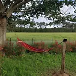 Tipi Apache Des Monteaux