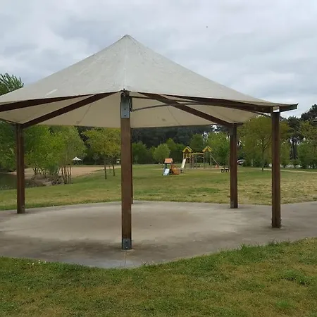 Tipi Apache Des Monteaux Chalet