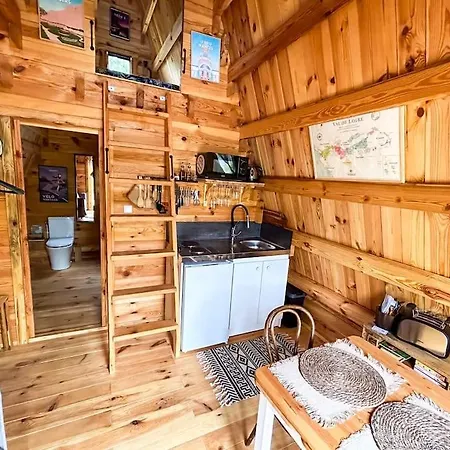 Tipi Apache Des Monteaux Alpehytte Vivy