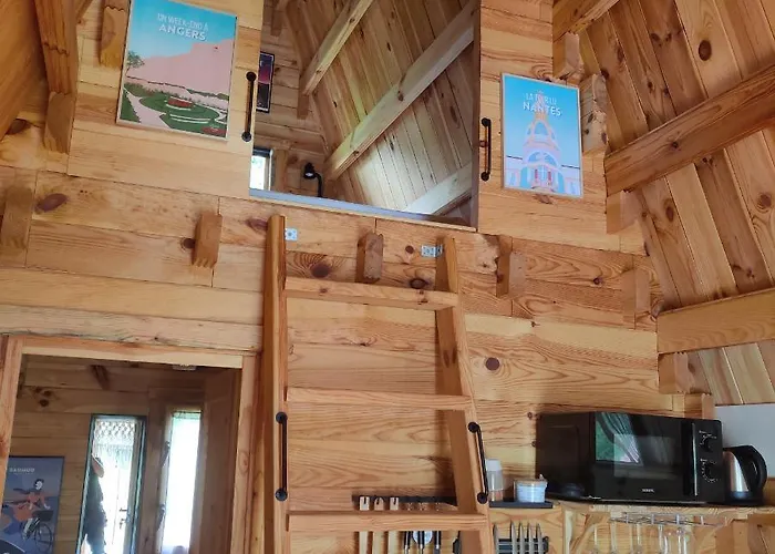 Tipi Apache Des Monteaux Vivy