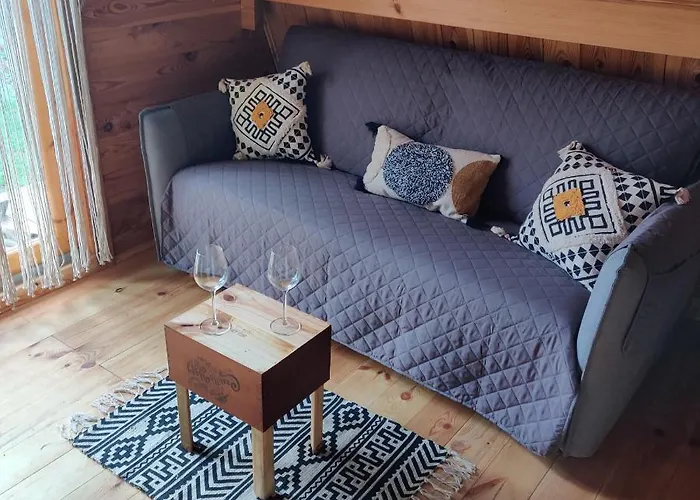 Tipi Apache Des Monteaux *