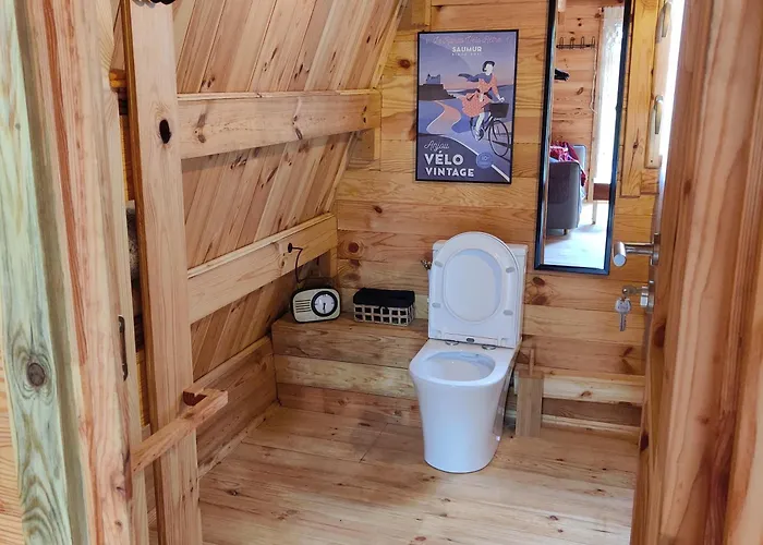 Tipi Apache Des Monteaux